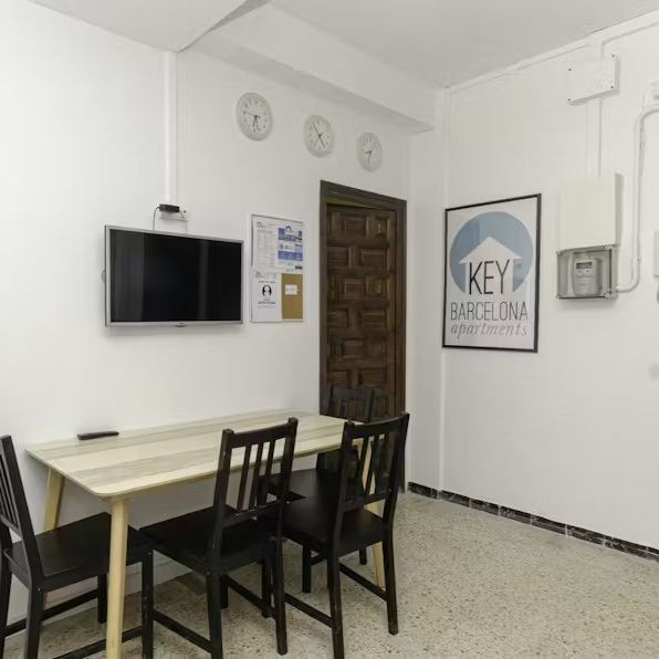 Carrer de Vila i Vilà, Barcelona, Catalonia 08004 - Photo 1