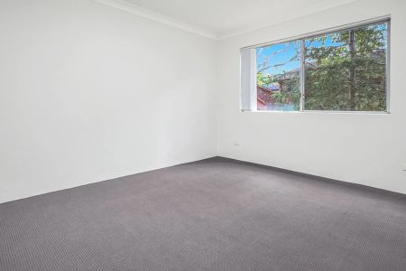 Brilliant Location Near River – Renovated - Photo 2