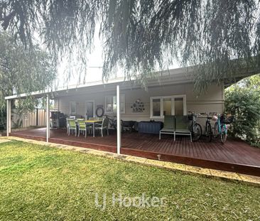 77 Reynolds Street, West Busselton WA - Photo 3