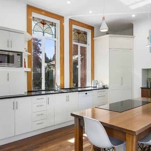 Spacious furnished private room in Central City (Power, Internet included) - Photo 1