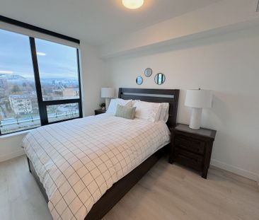 FURNISHED: Brooklyn – 2 bedroom, 2 bath, corner unit - Photo 6