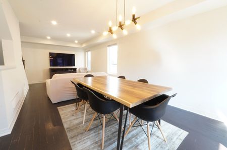 For Lease - 212 Lord Elgin Lane, Clarington, Ontario - Photo 2