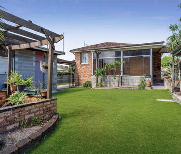 82 Elwell Street, Morningside QLD 4170 - House For Rent | Domain - Photo 5