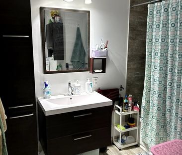 4 1/2 Moderne Lumineux-Eau Chaude + Stat - Photo 3