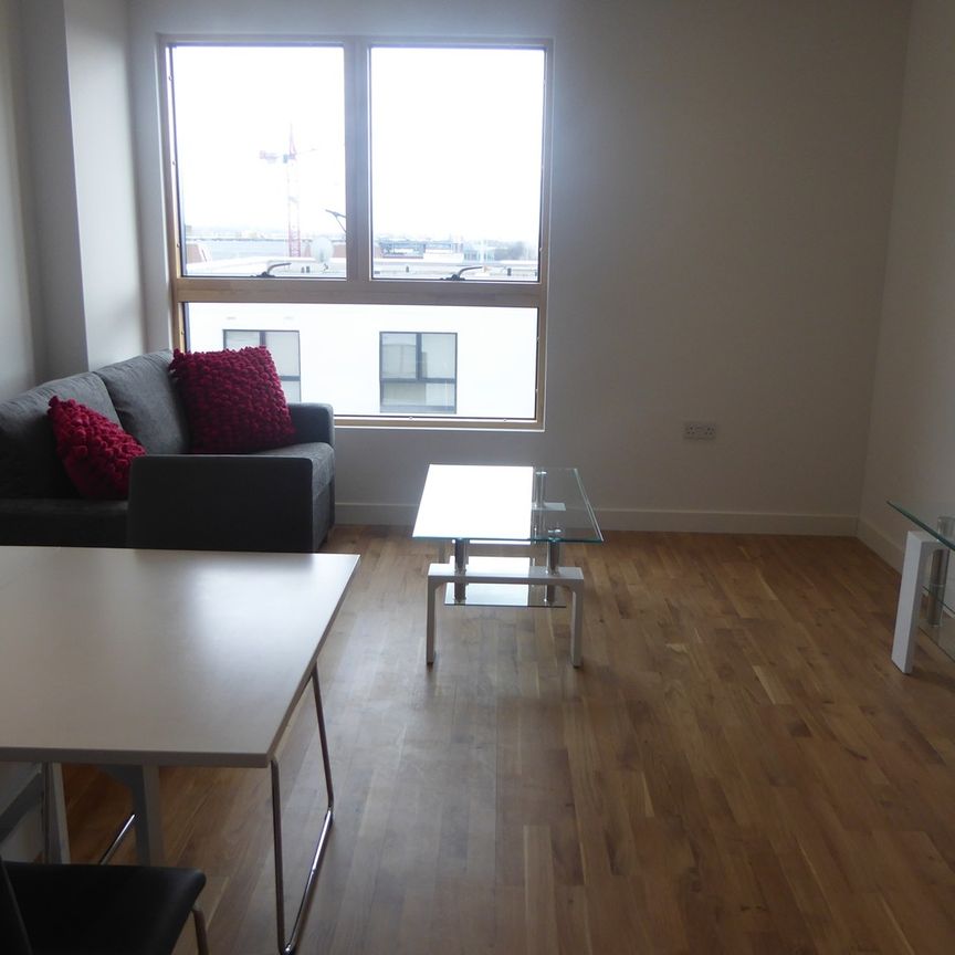 Hewitt, Reading, RG1 7LS - Photo 1