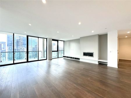 4504/618 Lonsdale Street - Photo 4