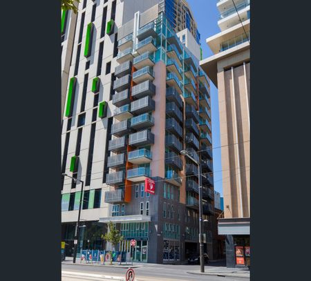 32/227 North Terrace, Adelaide, SA 5000 - Photo 2