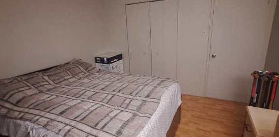 logement 3 1/2 chauffé/eau chaude - Photo 2