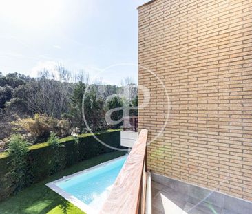 5 bedroom luxury Villa for rent in Sant Cugat, Spain - Photo 2