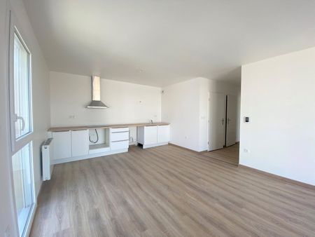 location Appartement T3 DE 62.49m² À AMIENS - Photo 2