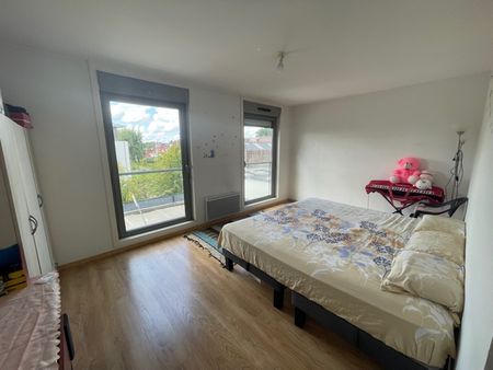 Location Appartement 4 pièces 107m² MARCQ EN BAROEUL 59700 - Photo 5