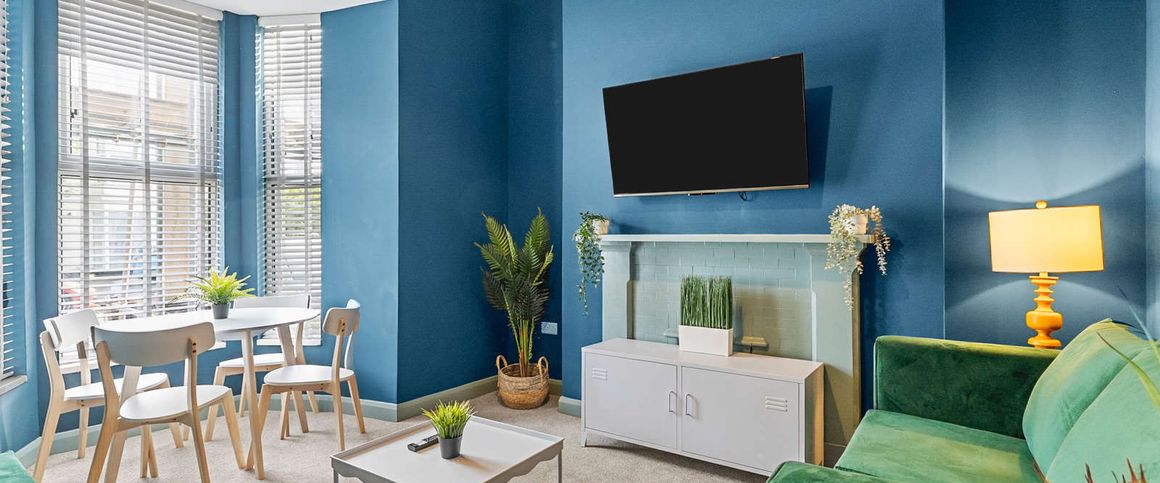 Headland Park Room 1 - Photo 1