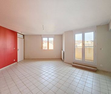 Location appartement 2 pièces 54 m² à Bourg-en-Bresse (01000) - Photo 3