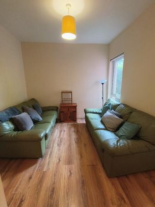30 Ridgeway Street, Stranmillis, Belfast, BT9 5FB - Photo 1