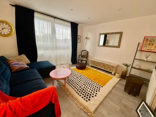 Room in a Shared Flat, London, W11 - Photo 1