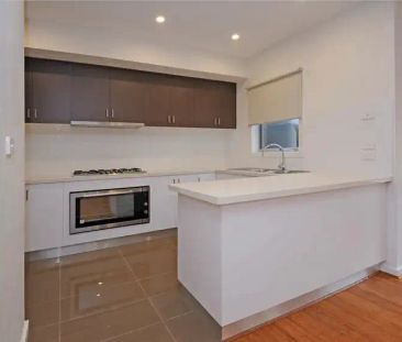 “MODERN LIVING AT ITS BEST!” - Photo 1