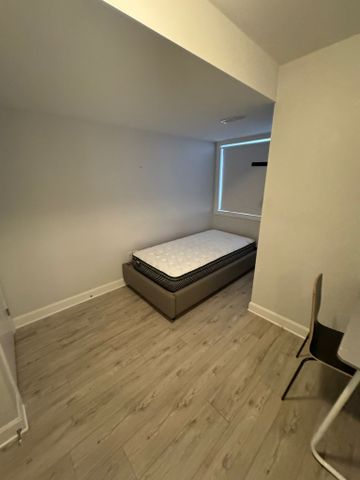 105 Amaya, Ottawa, ON K2A 3X7 - Photo 4