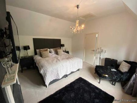 2 bedroom property to rent in Borehamwood - Photo 3