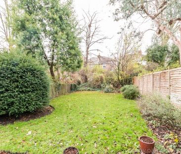 Flat to rent - The Gardens, London, SE22 - Photo 1
