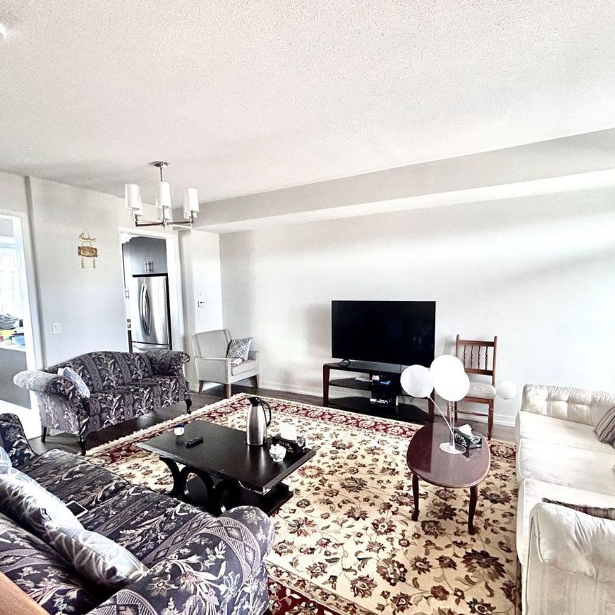 For Lease - 167 Harding Park Street, Newmarket, Ontario - Photo 1