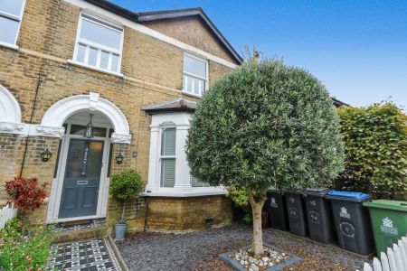 Ellerton Road, Surbiton, KT6 - Photo 4