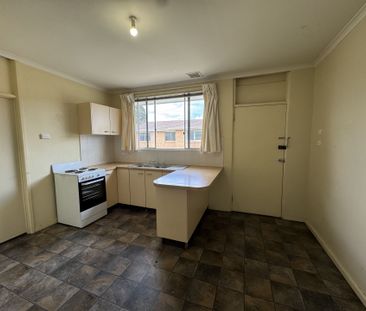 4/13 Adams Street, Queanbeyan - Photo 5