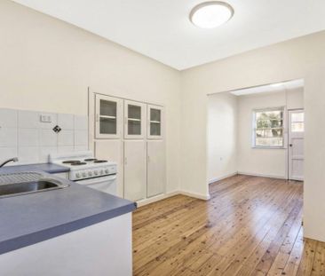 Coastal Living in Coolangatta Awaits You! - Photo 4