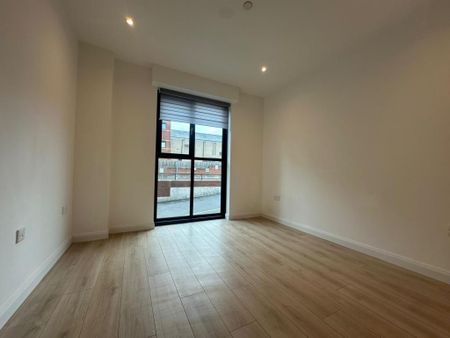 1 bedroom flat to rent - Photo 2