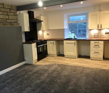 2 bedroom terraced house to rent - Photo 3