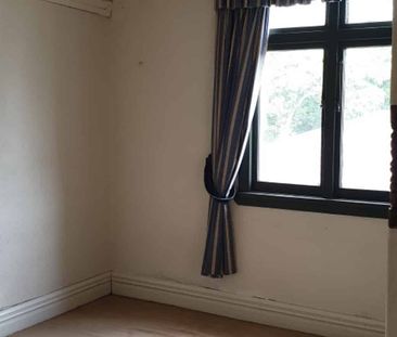 FIVE BEDROOMS, HOKOWHITU - Photo 3