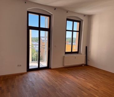 Stadtzentrum, 2-Zimmer mit Einbauküche und Balkon - Photo 1