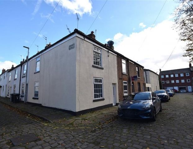 Great Queen Street, Macclesfield - Photo 1