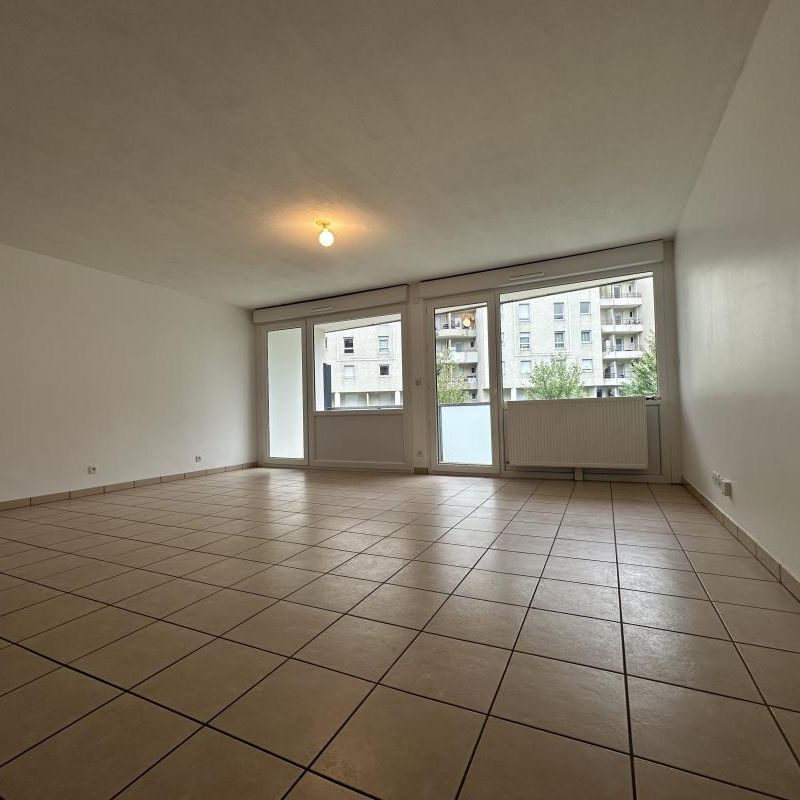 Location Appartement 3 pièces 68m² CHAMBERY 73000 - Photo 1