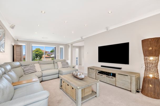 8 Niven Place, Belrose NSW 2085 - House For Rent | Domain - Photo 1