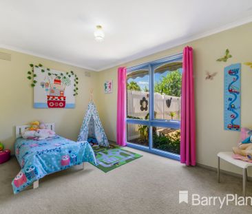 Family Home - Photo 5