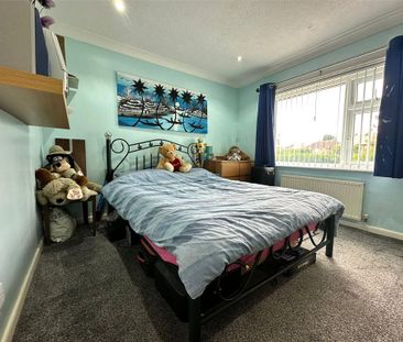 3 bedroom semi-detached house to rent - Photo 6