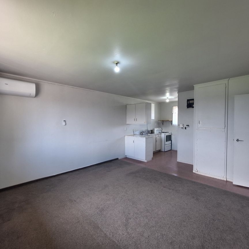 2 Bedroom Downstairs Unit - Photo 1