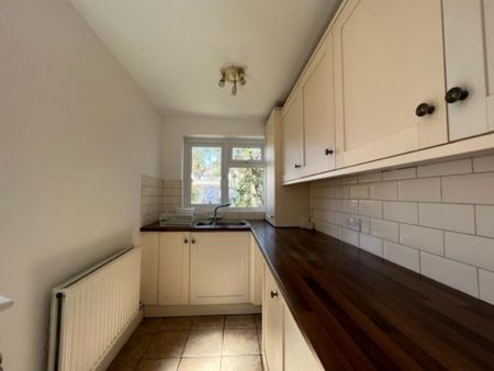 2 bedroom terraced house to rent - Photo 4