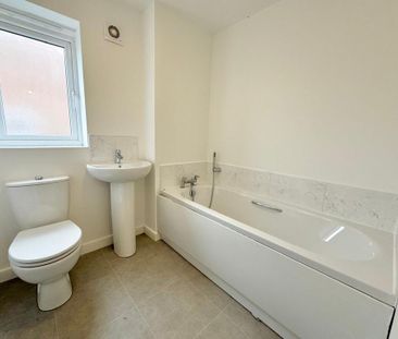 2 bedroom semi-detached house to rent - Photo 2