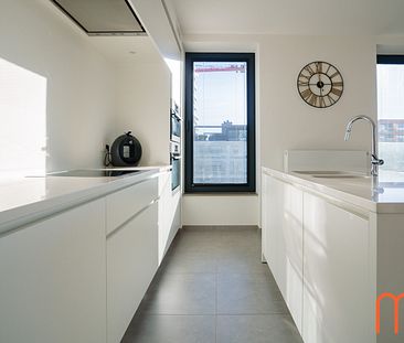 Exclusief, volledig ingericht appartement op de 5de verdieping van de residentie Ensor Tower I. - Photo 3