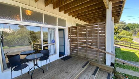 Tidy downstairs Unit - Photo 3