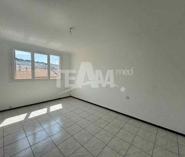 Location Appartement 4 pièces 77m² SETE 34200 - Photo 4