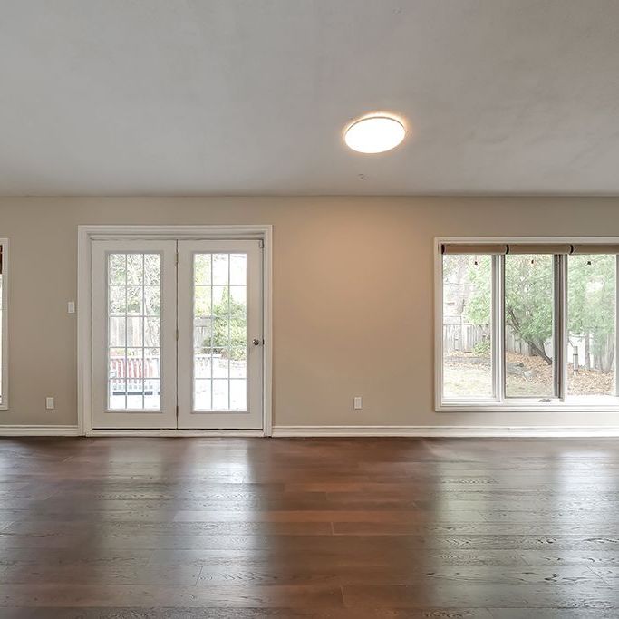 For Lease - 411 Trafalgar Road, Oakville, Ontario - Photo 1