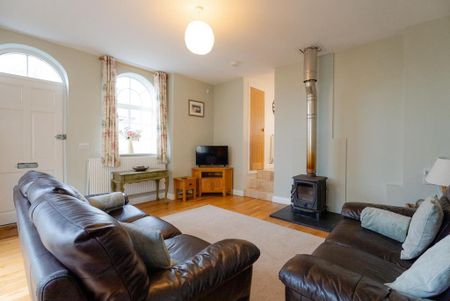2 bedroom detached house to rent - Photo 4