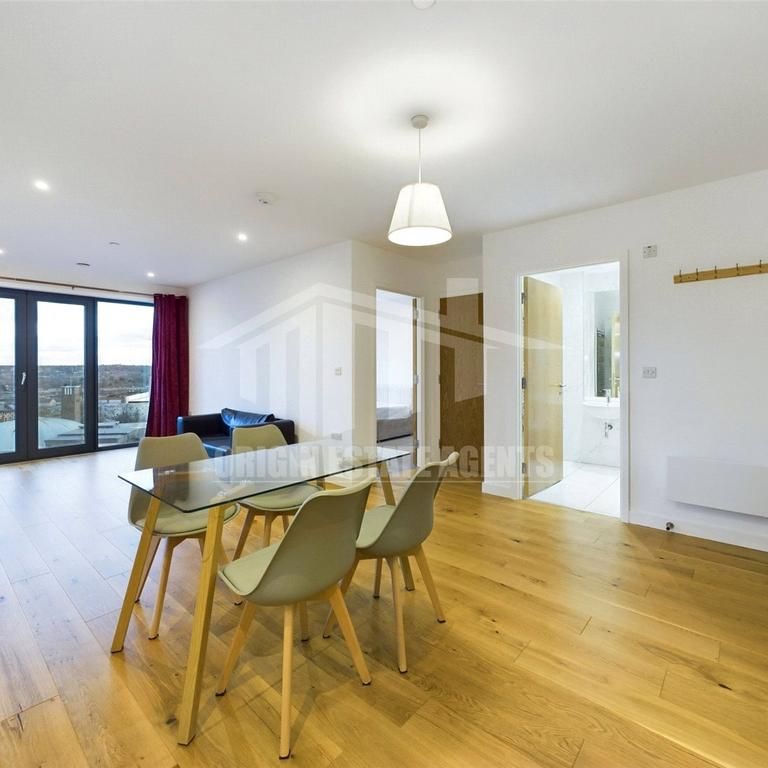 2 bedroom apartment to rent - Photo 1