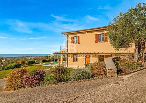 Via Murli, Pietrasanta, Tuscany 54038