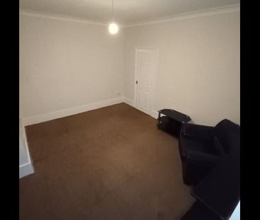 2 Bed Flat, Laleham Road, SE6 - Photo 3