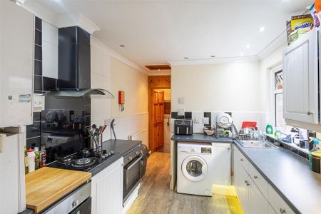 5 bedroom maisonette to rent - Photo 5