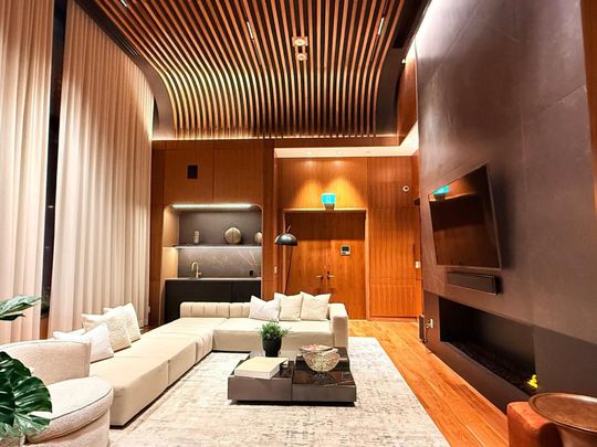 For Lease - 3240 William Coltson Avenue Unit# 719, Oakville, Ontario - Photo 1