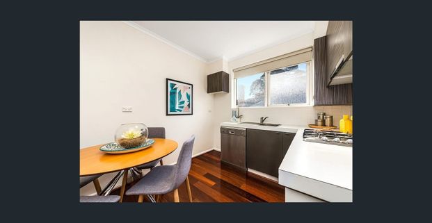 Location, Lifestyle, Latte's - Love It - Photo 1